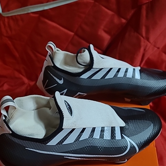 Nike Vapor Edge Pro 360 FB Cleats, size 12 men, blk/white - Picture 3 of 11